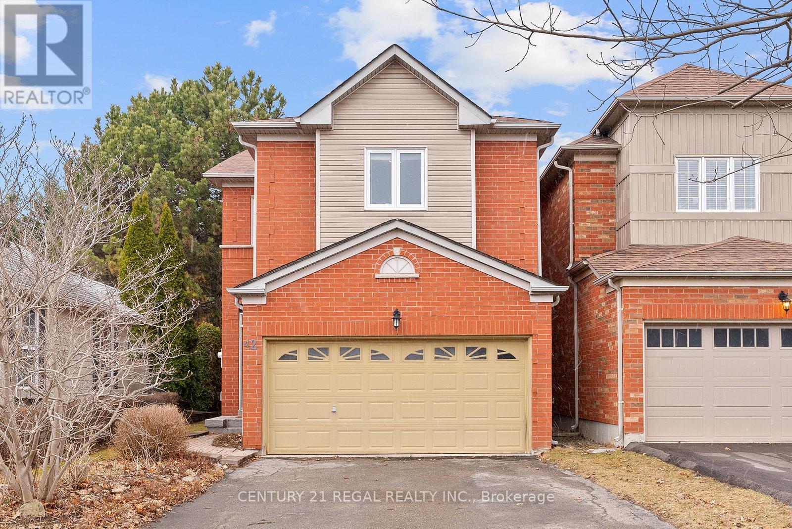 42 Ballymore Dr, Aurora, ON L4G 7E6
