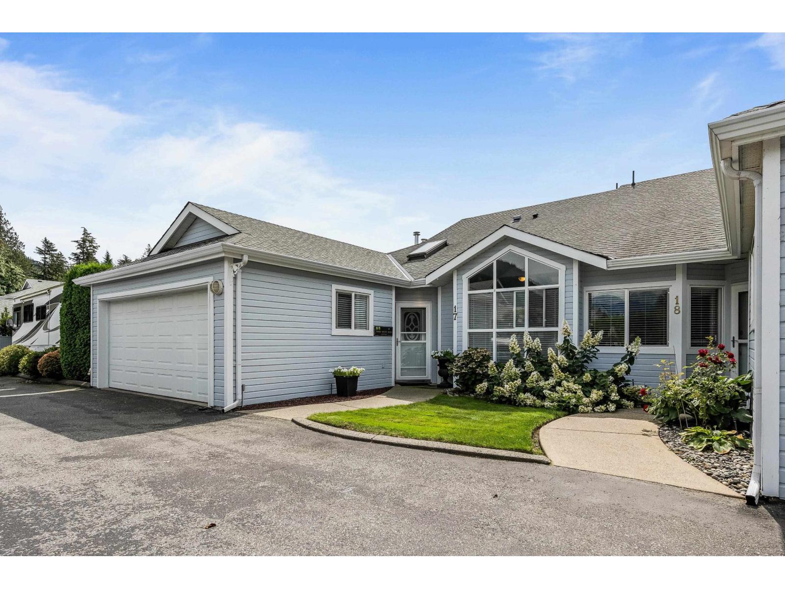 730 Mccombs Driveharrison Hot Springs Unit 17, Harrison Hot Springs, BC V0M 1K0