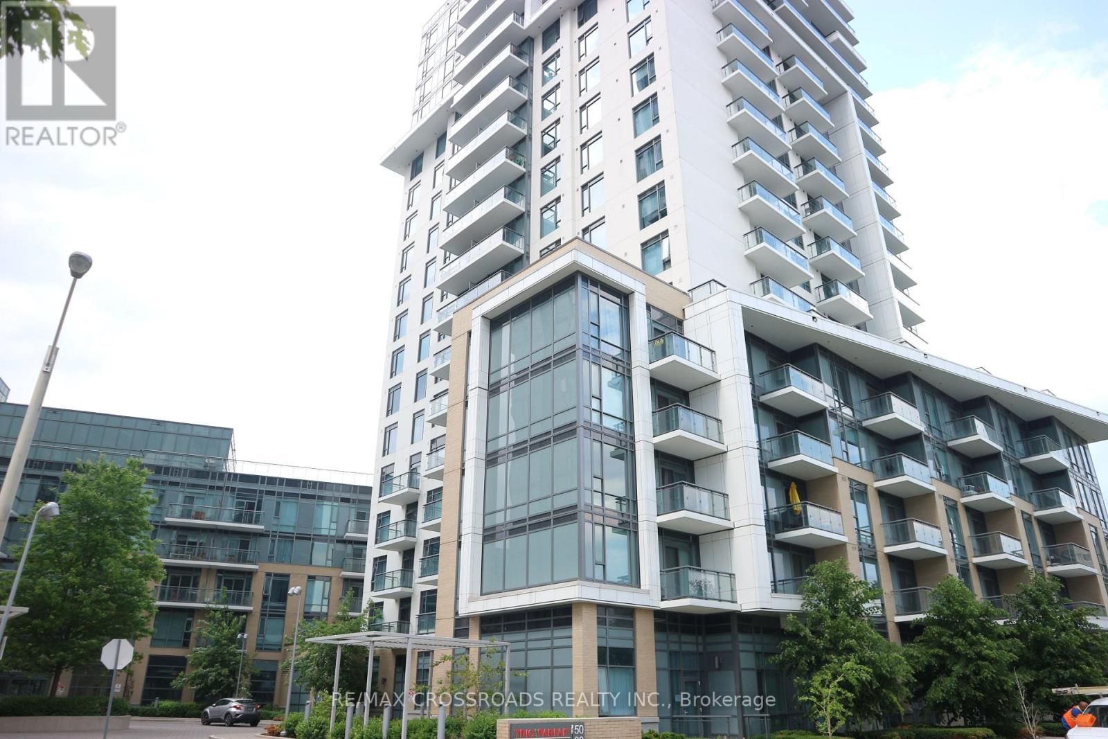 867 60 Ann Oreilly Rd, Toronto, ON M2J 0C8