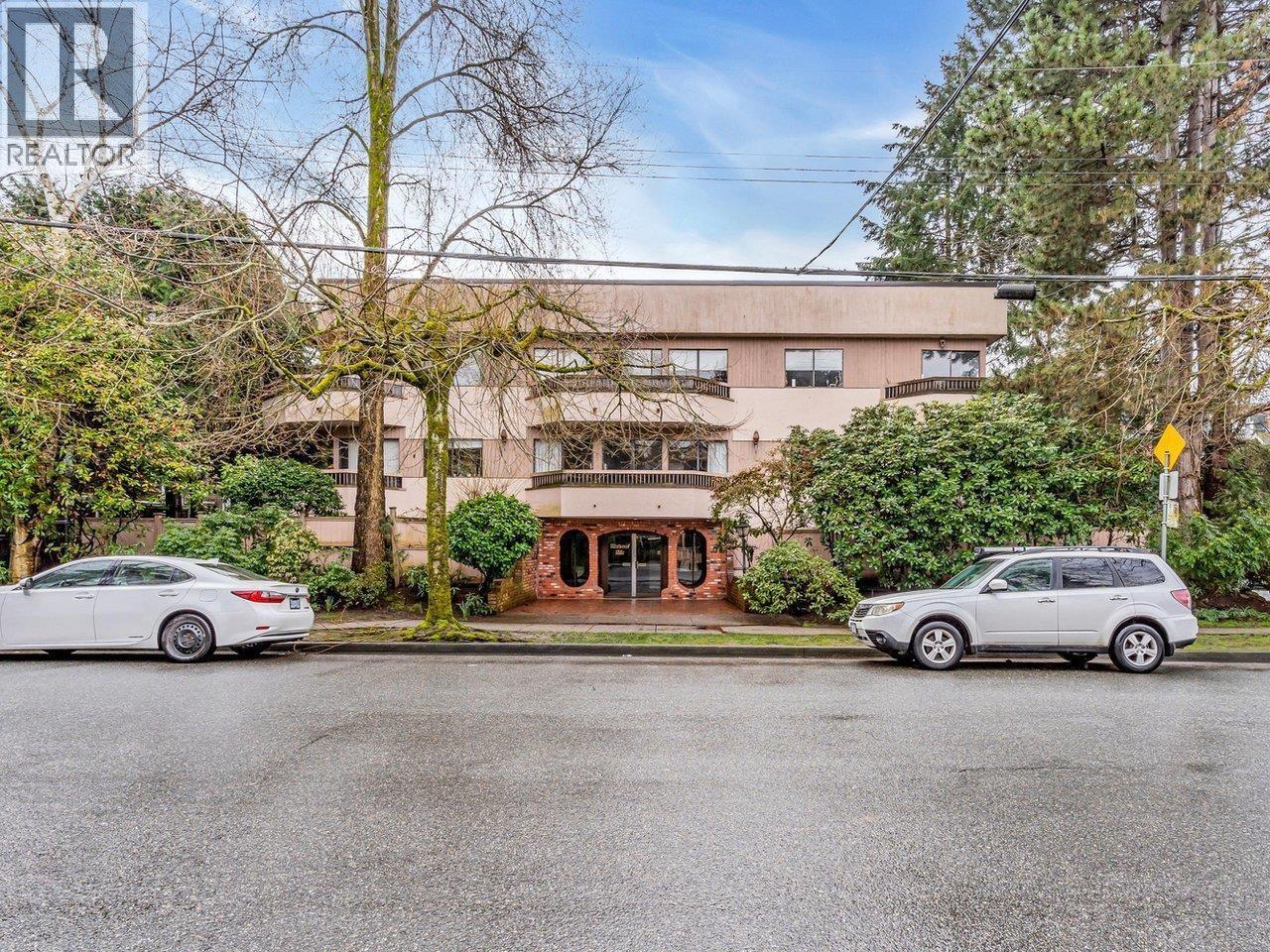 2190 W 8th Avenue Unit 103, Vancouver, BC V6K 2A4