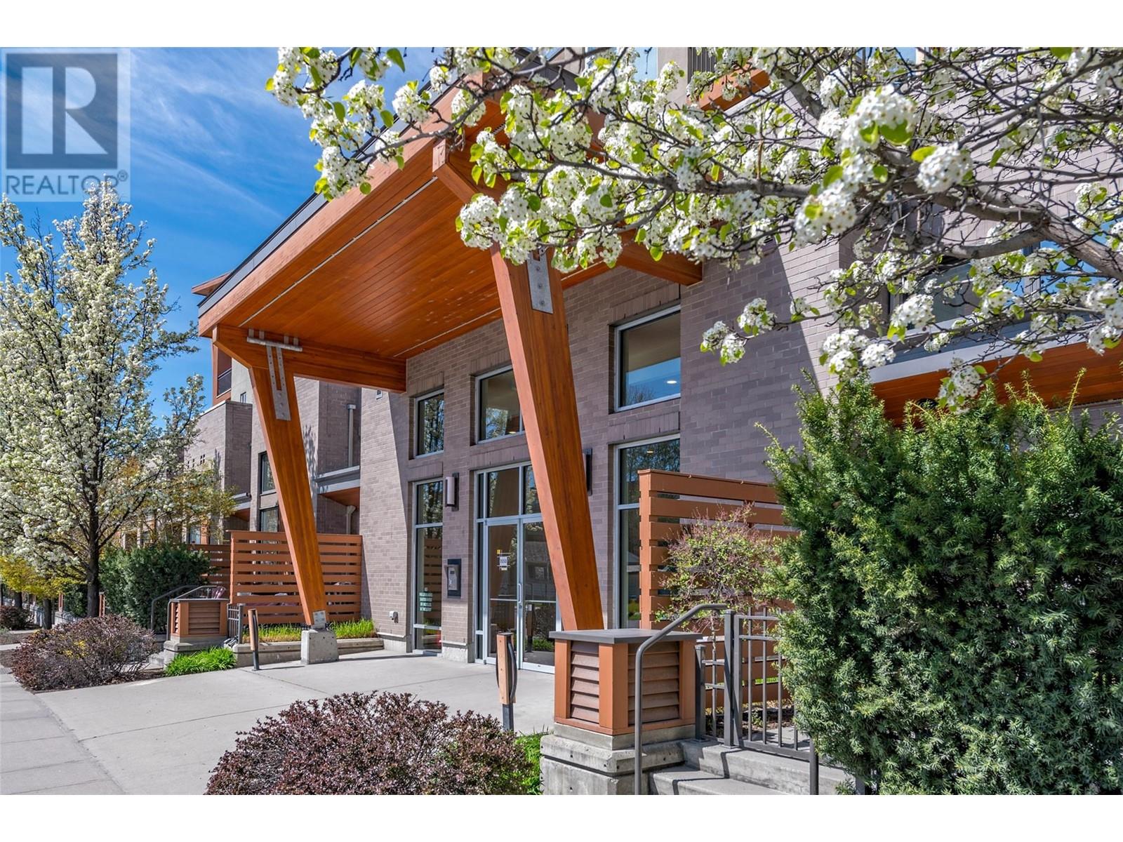 1550 Dickson Avenue Unit 417, Kelowna, BC V1Y 9Y8