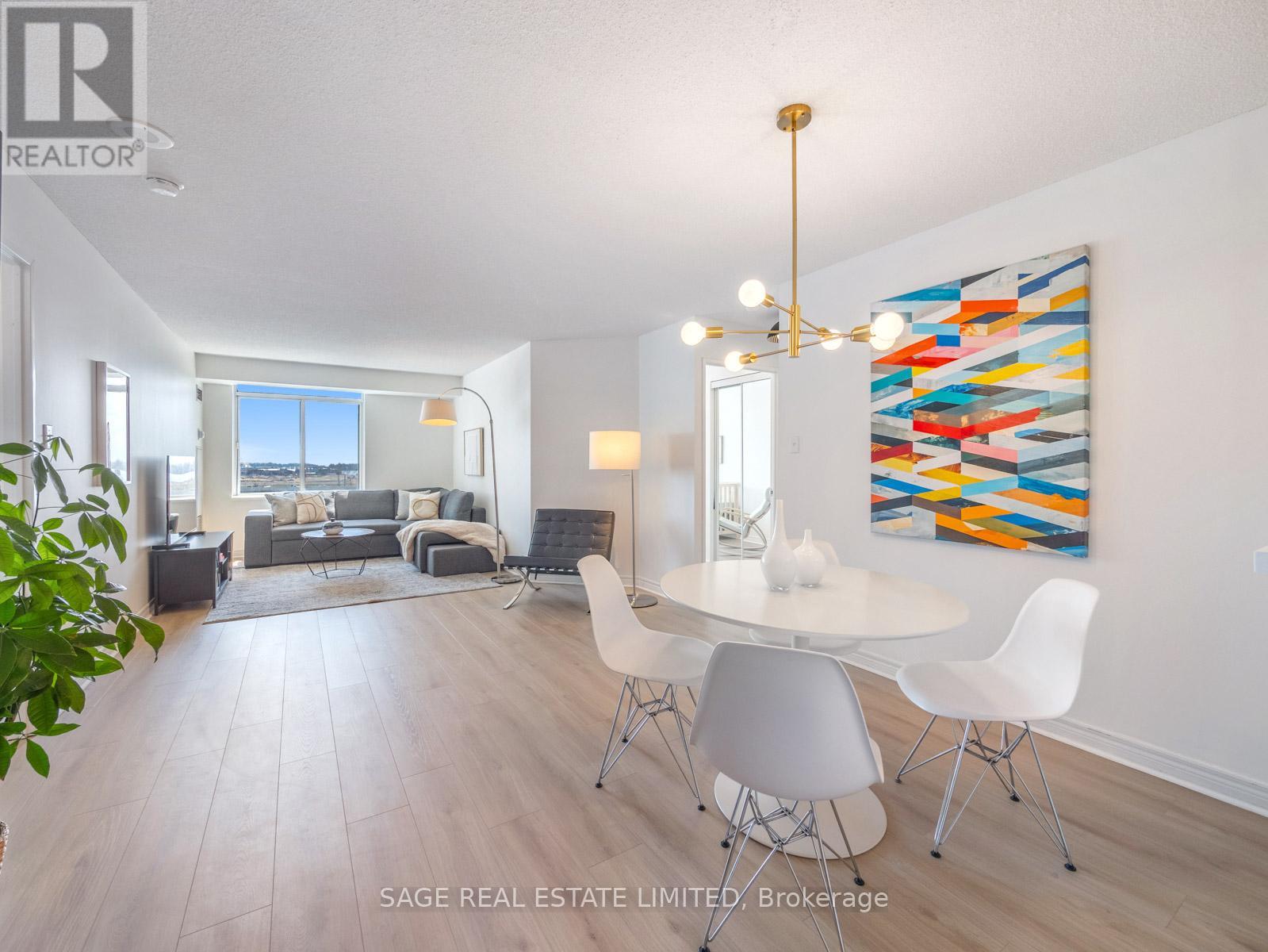 909 70 Mill St, Toronto, ON M5A 4R1