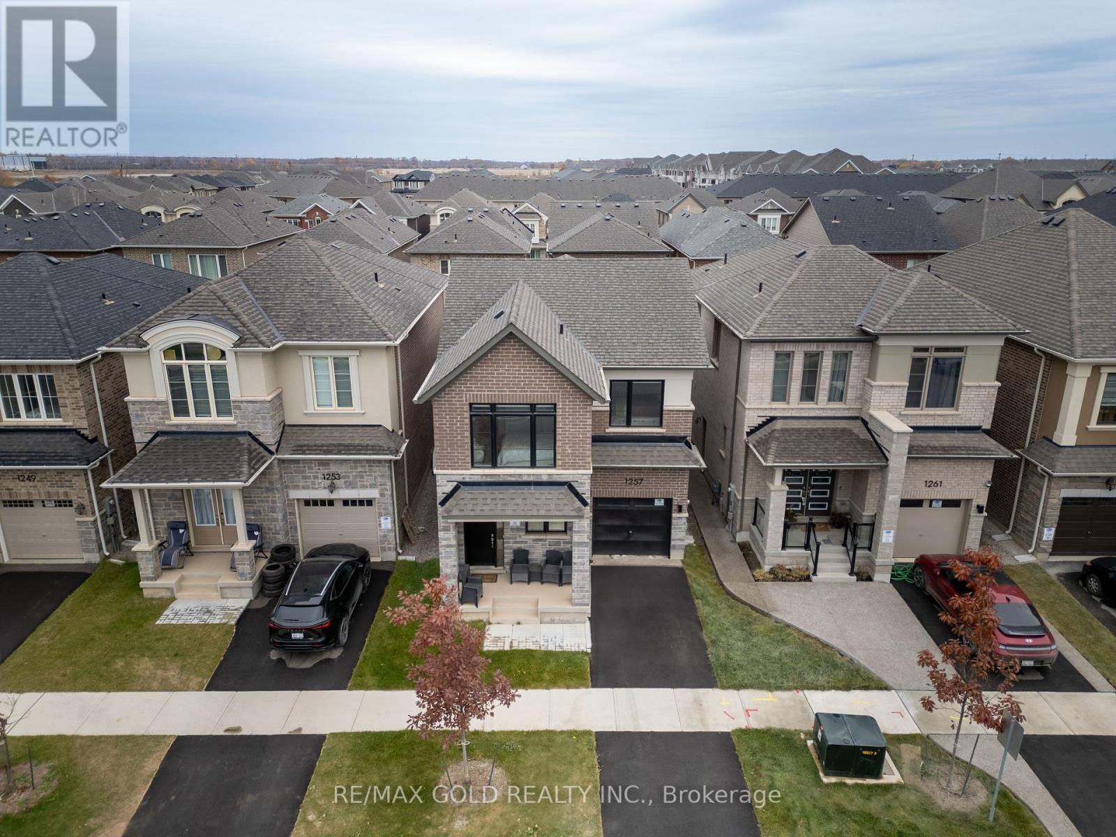 1257 Trudeau Dr, Milton, ON L9T 6H8
