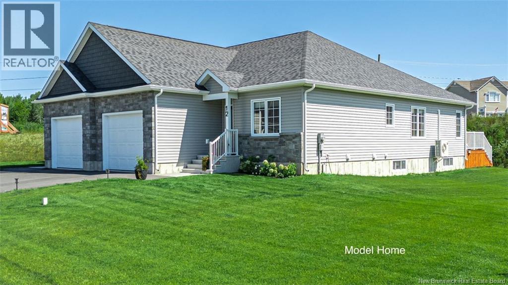 45 Leavery St, Fredericton, NB E3G 5V6