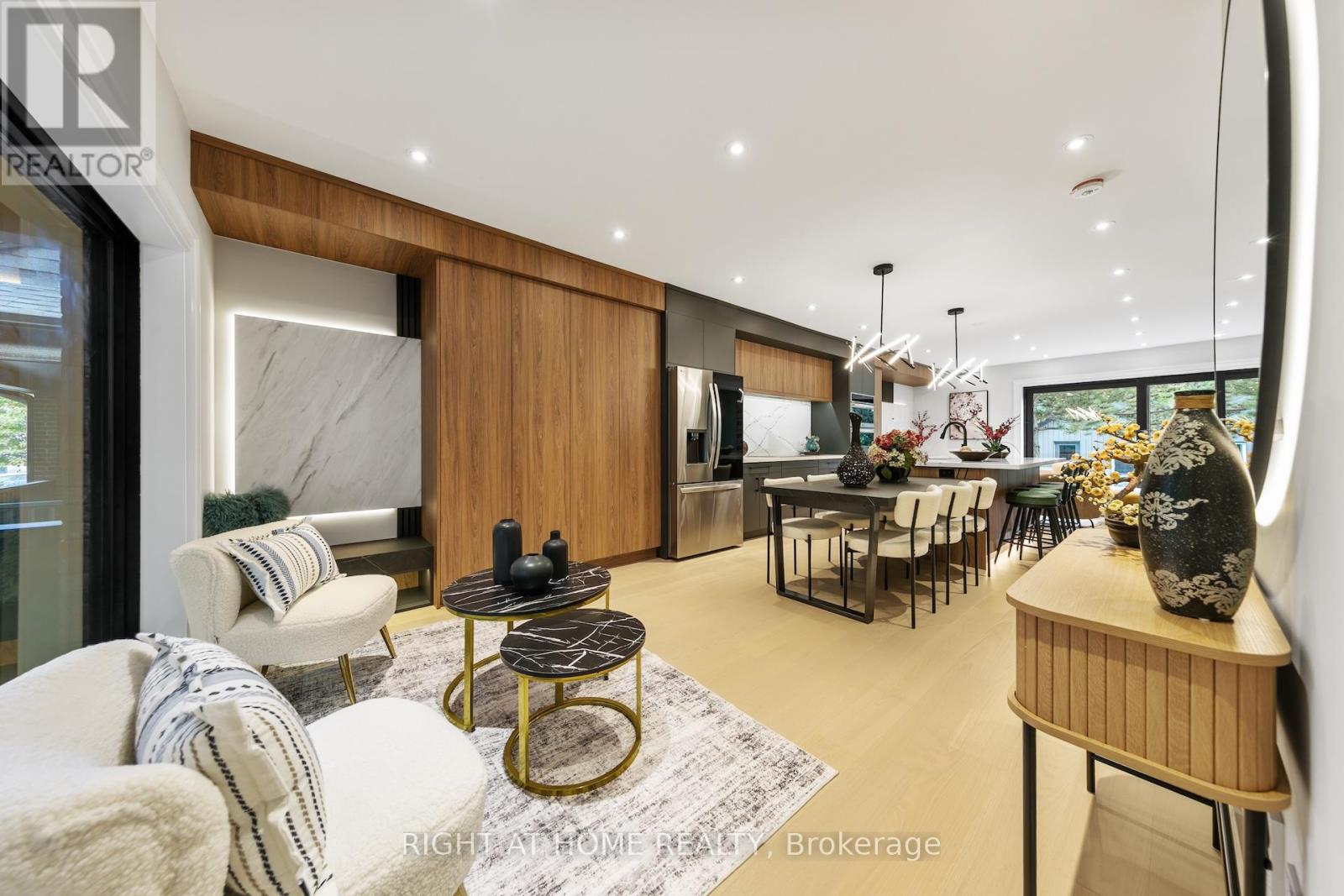 35 Woburn Ave, Toronto, ON M5M 1K5