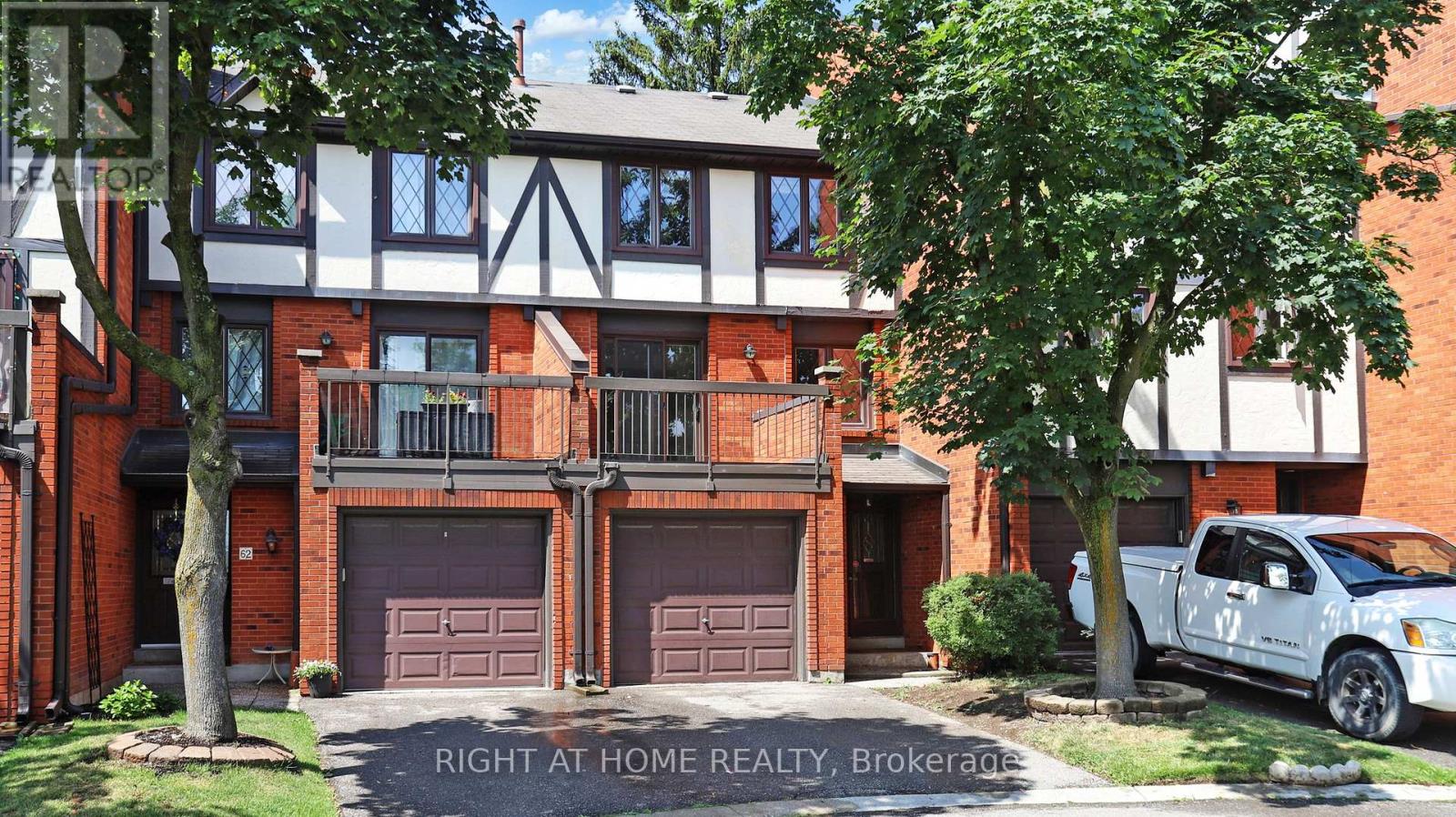 61 3360 Council Ring Rd, Mississauga, ON L5L 2E4