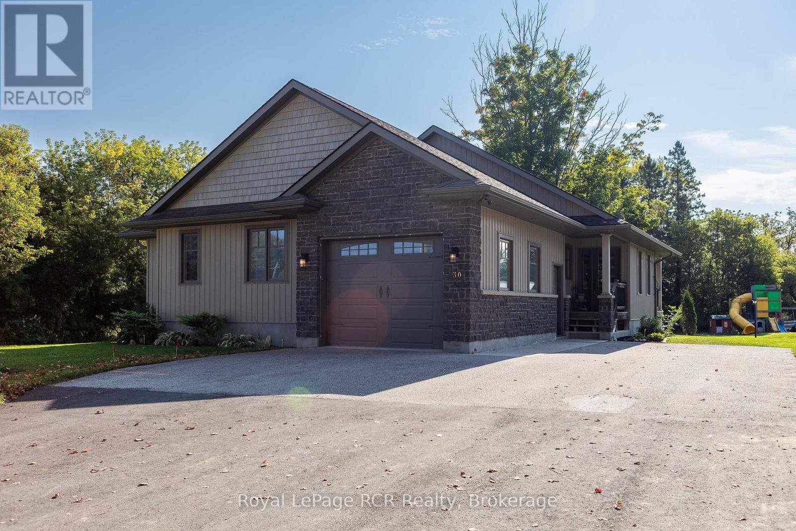 30 Victoria St W, Southgate, ON N0C 1B0