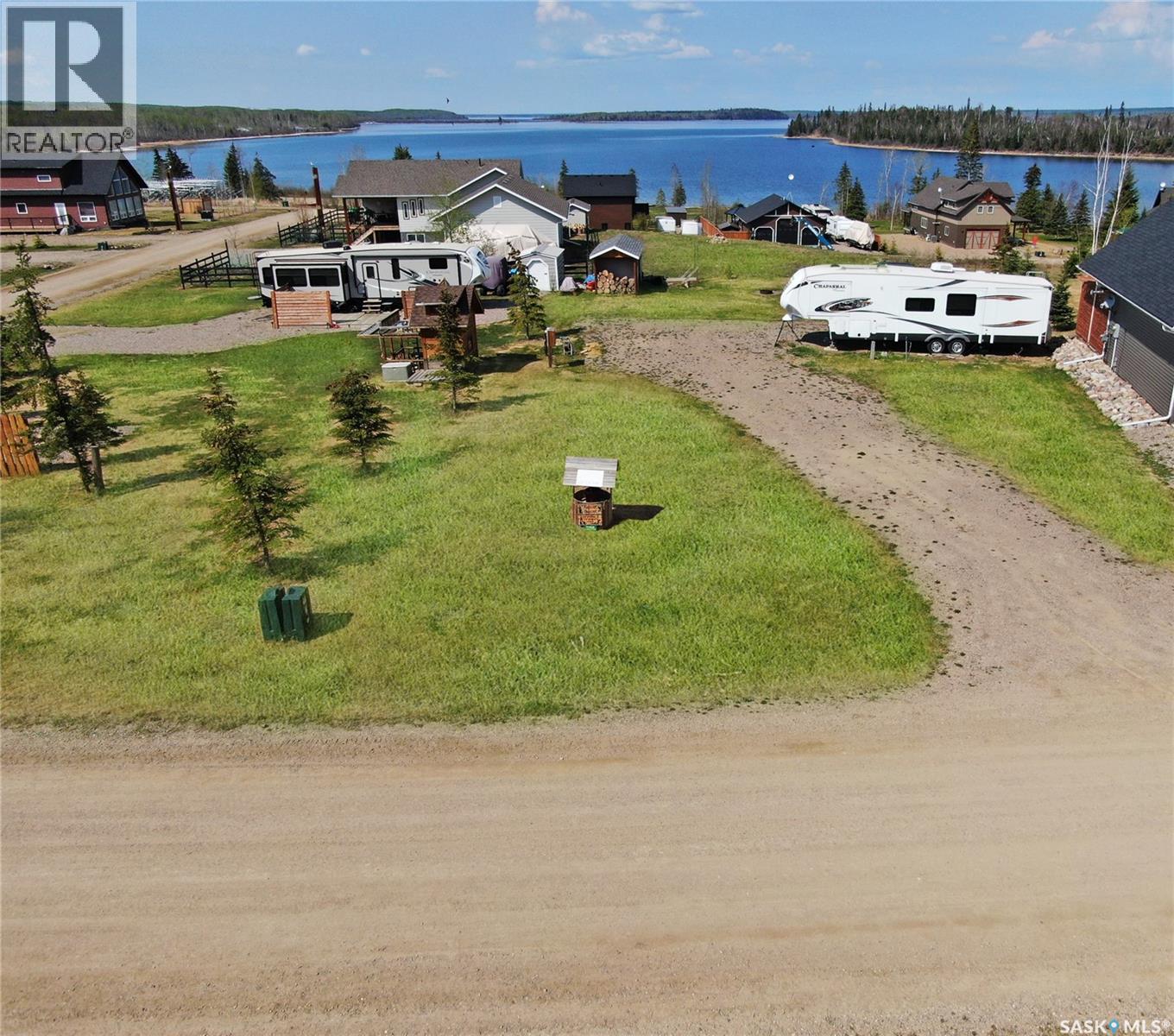 702 Diamond Willow Dr, Meadow Lake Provincial Park, SK S0M 1A0