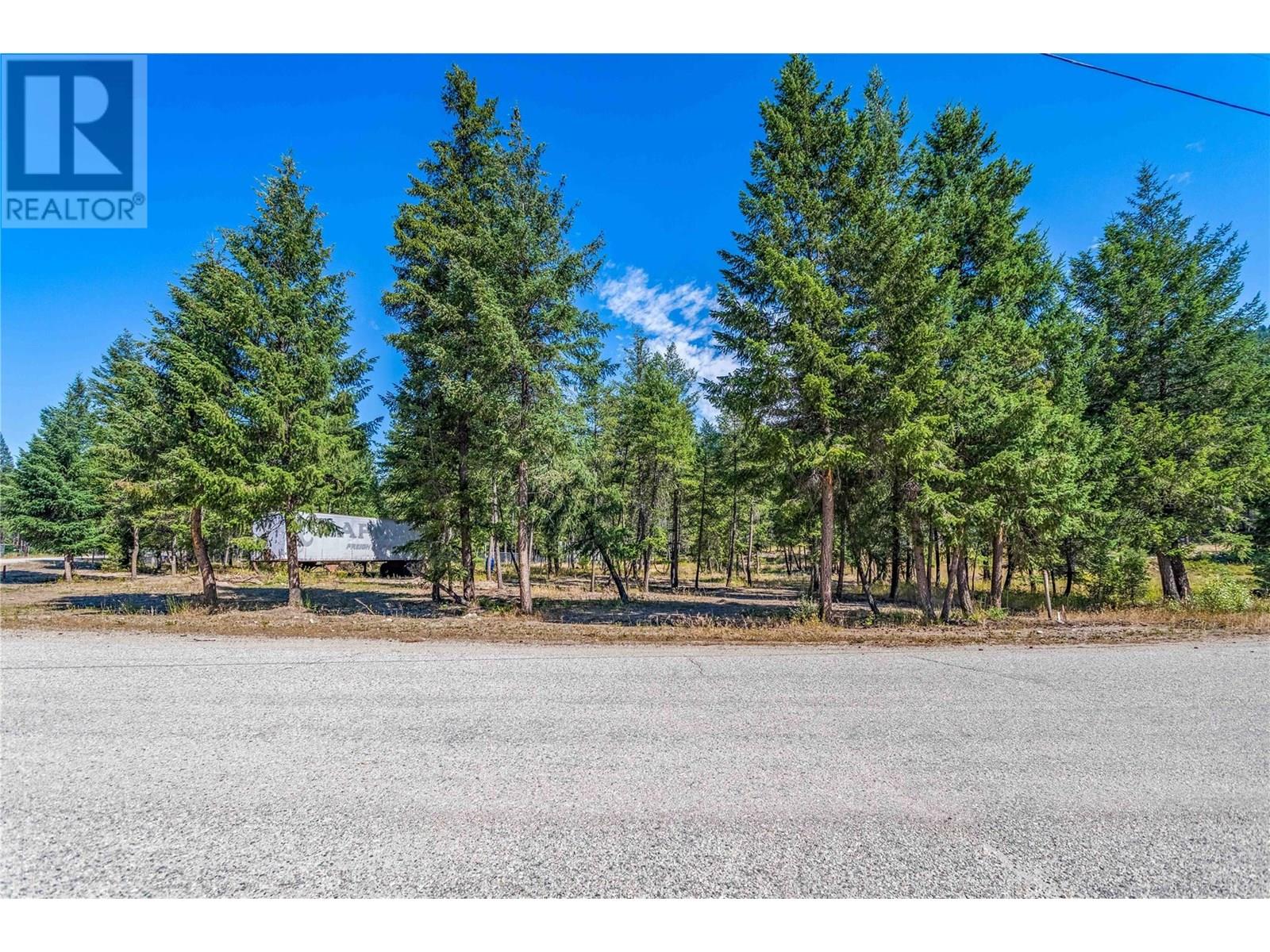 33 Pringle Rd, Beaverdell, BC V0H 1A0