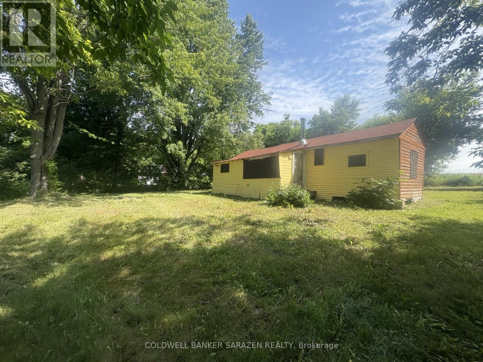 143 Gypsy Ln, Ottawa, ON K7S 3G7