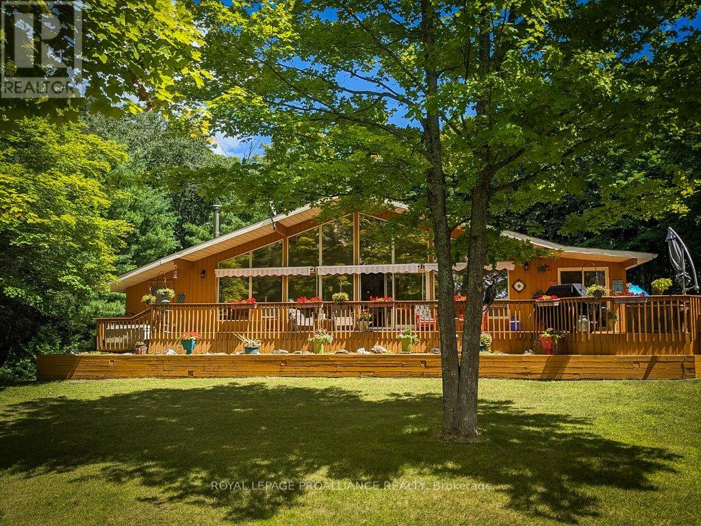 2674 Smith Rd, North Frontenac, ON K0H 1C0