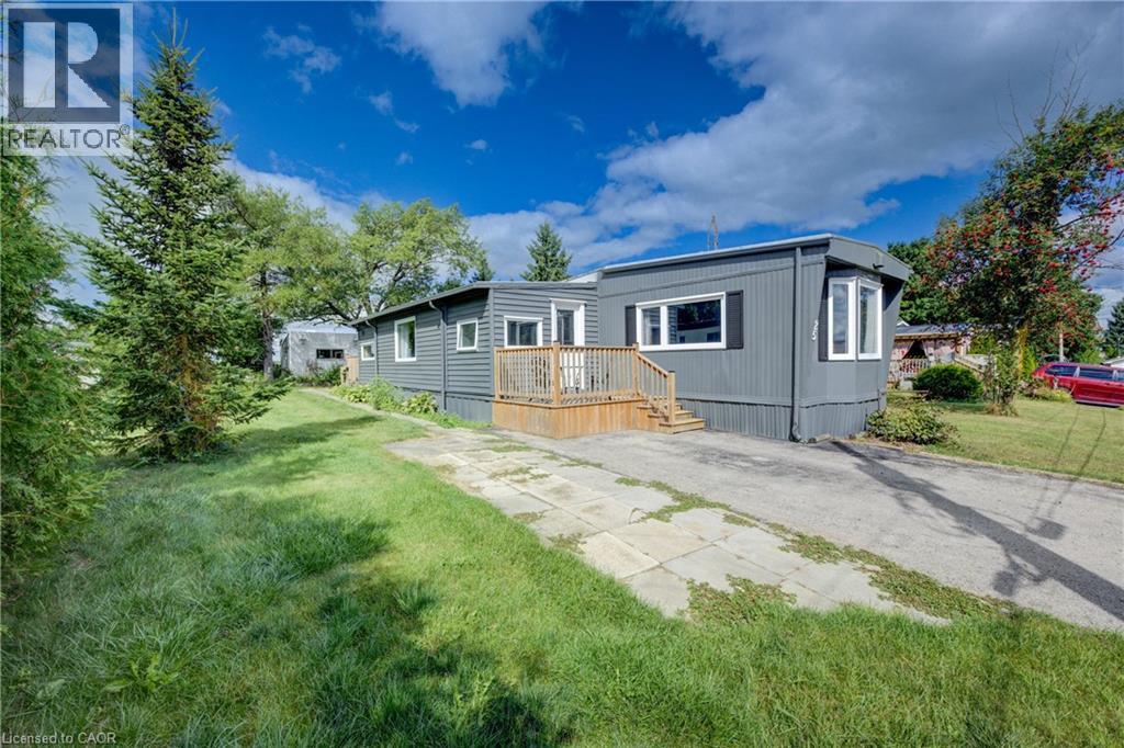 25 Grand Vista Cres, Wellington North, ON N0G 2L0