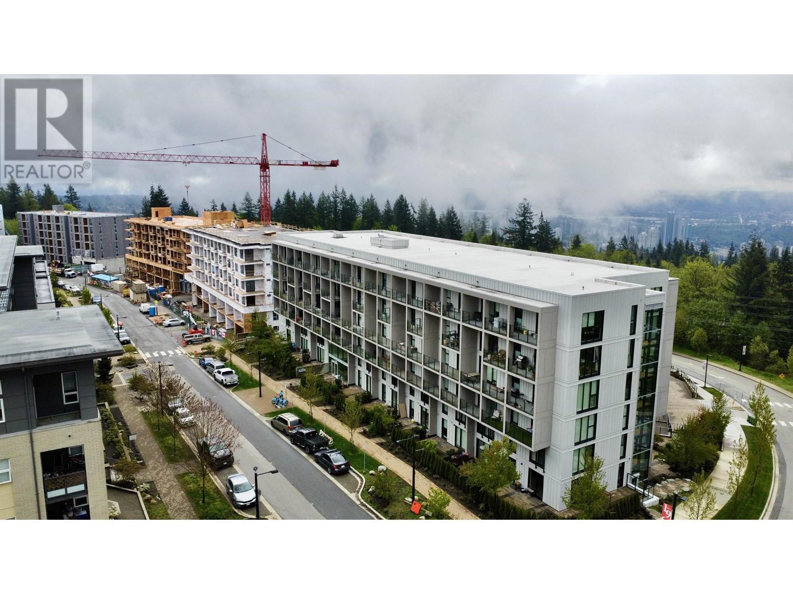 9888 University Crescent Unit 512, Burnaby, BC V5A 0G4