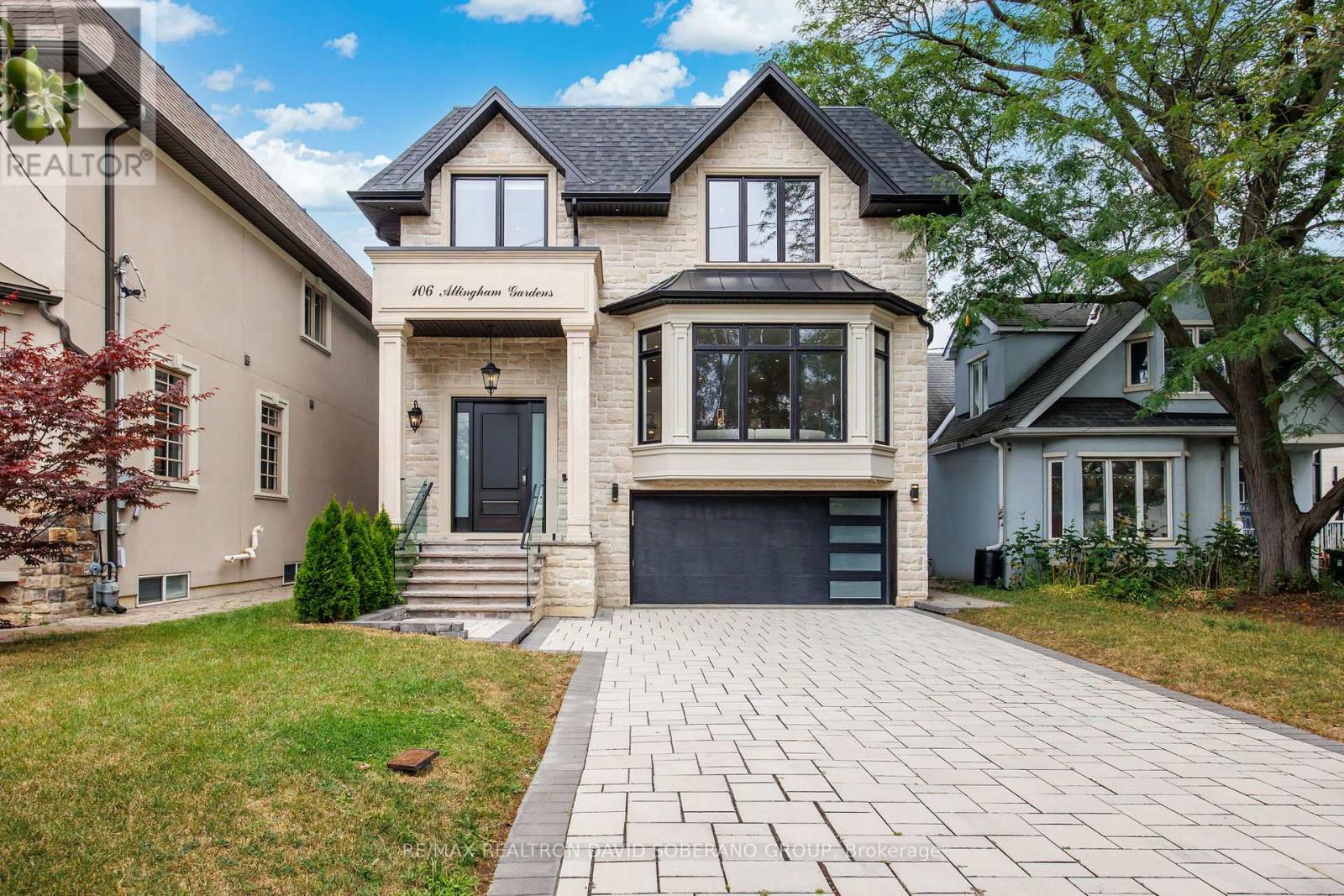 106 Allingham Gdns, Toronto, ON M3H 1Y2