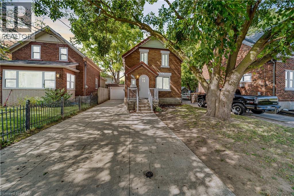 324 Victoria St S, Kitchener, ON N2M 3A3
