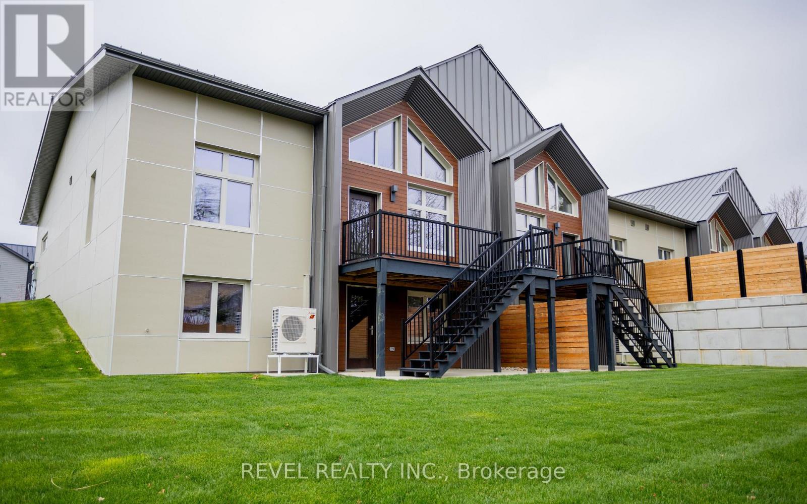 92 Elgin St, Zorra, ON N0J 1J0