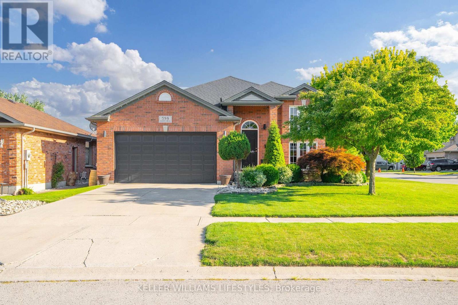 598 Harris Cir, Strathroy-Caradoc, ON N7G 4H3