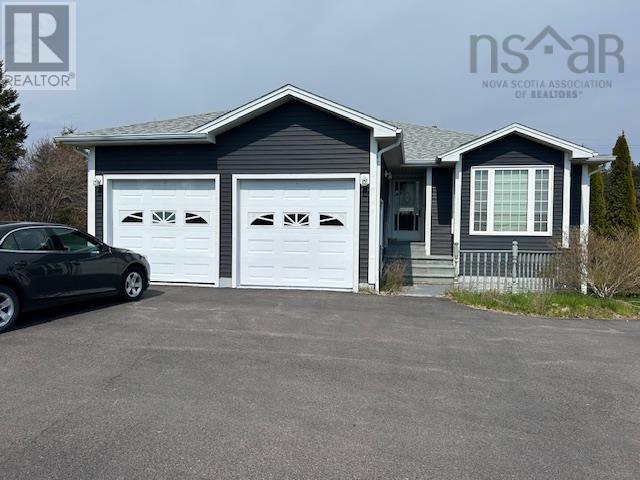 2 Hillcrest Dr, Port Hawkesbury, NS B9A 1Z9