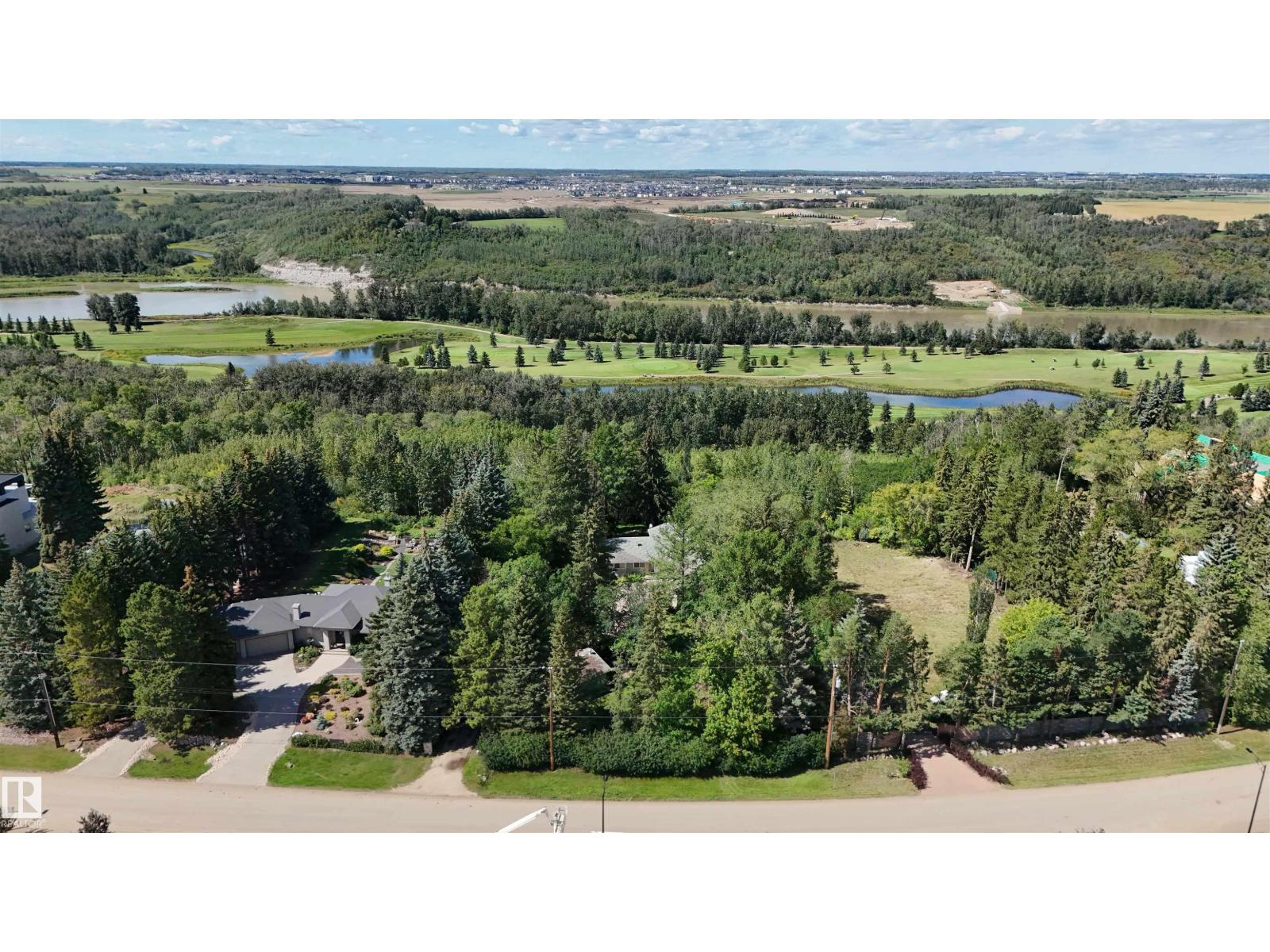 168 Windermere Dr NW, Edmonton, AB T6W 0S4