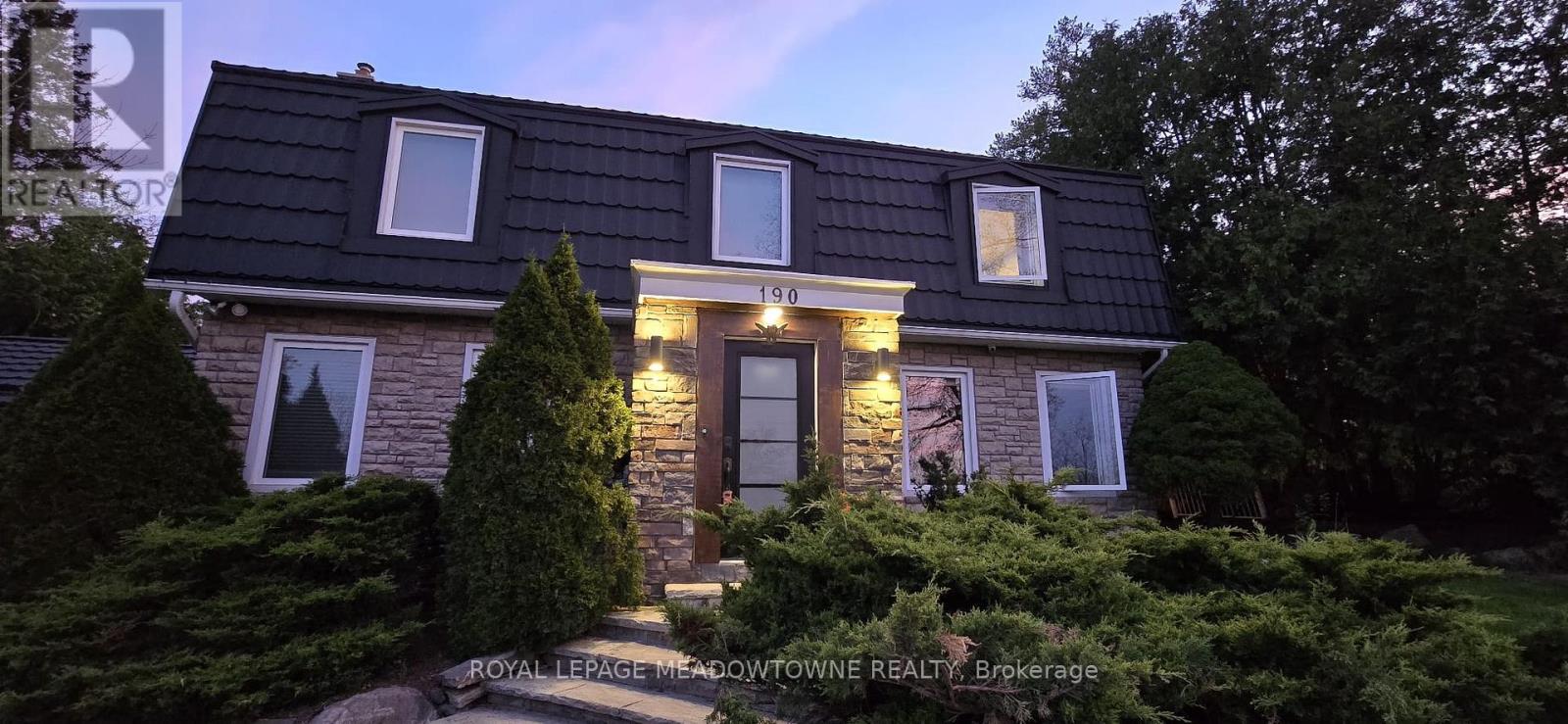 190 Main St S, Halton Hills, ON L7G 3E9