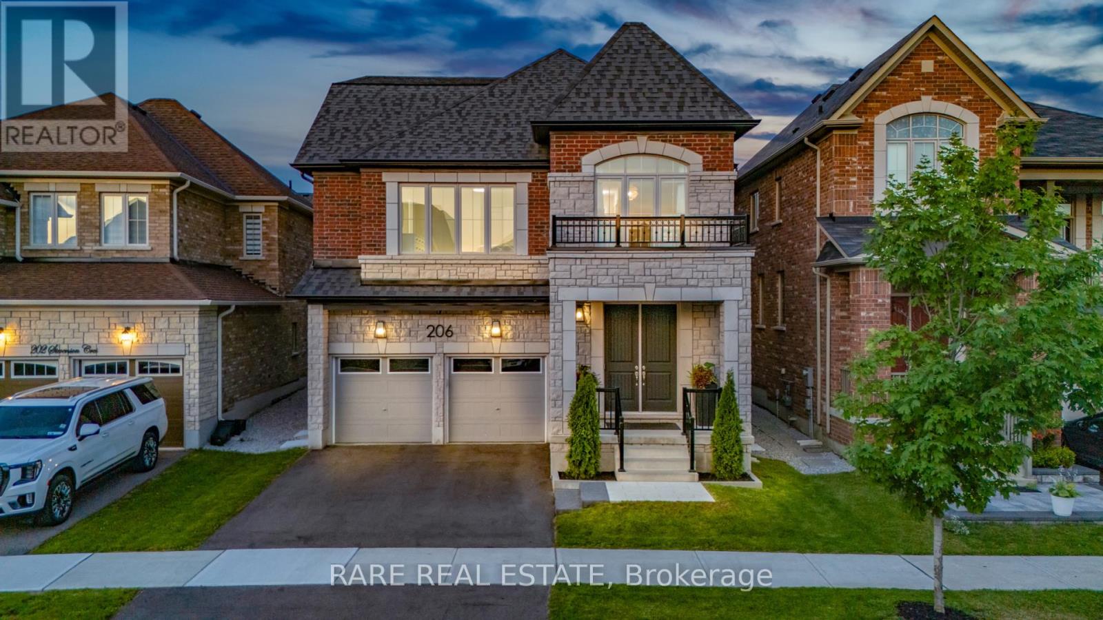 206 Stevenson Cres, Bradford West Gwillimbury, ON L3Z 2A5
