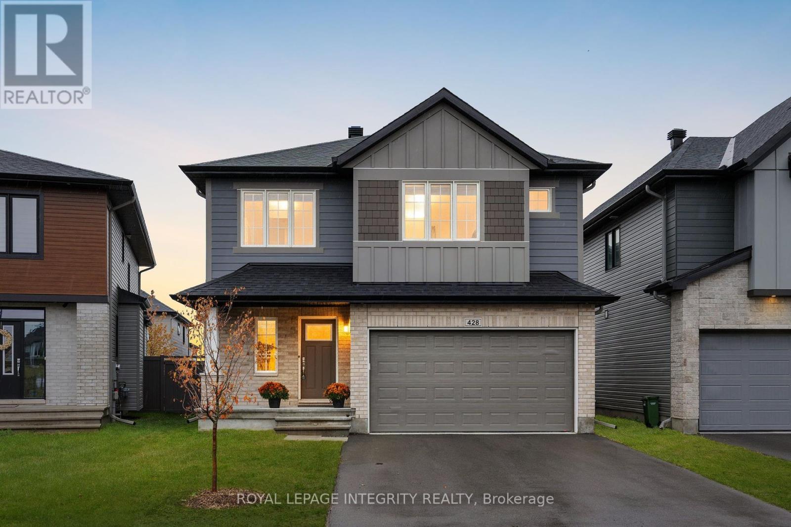 428 Gidran Cir, Ottawa, ON K2V 0P5