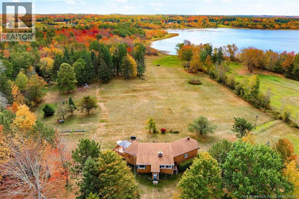 1520 Cox Point Rd, Cumberland Bay, NB E4A 2Z7
