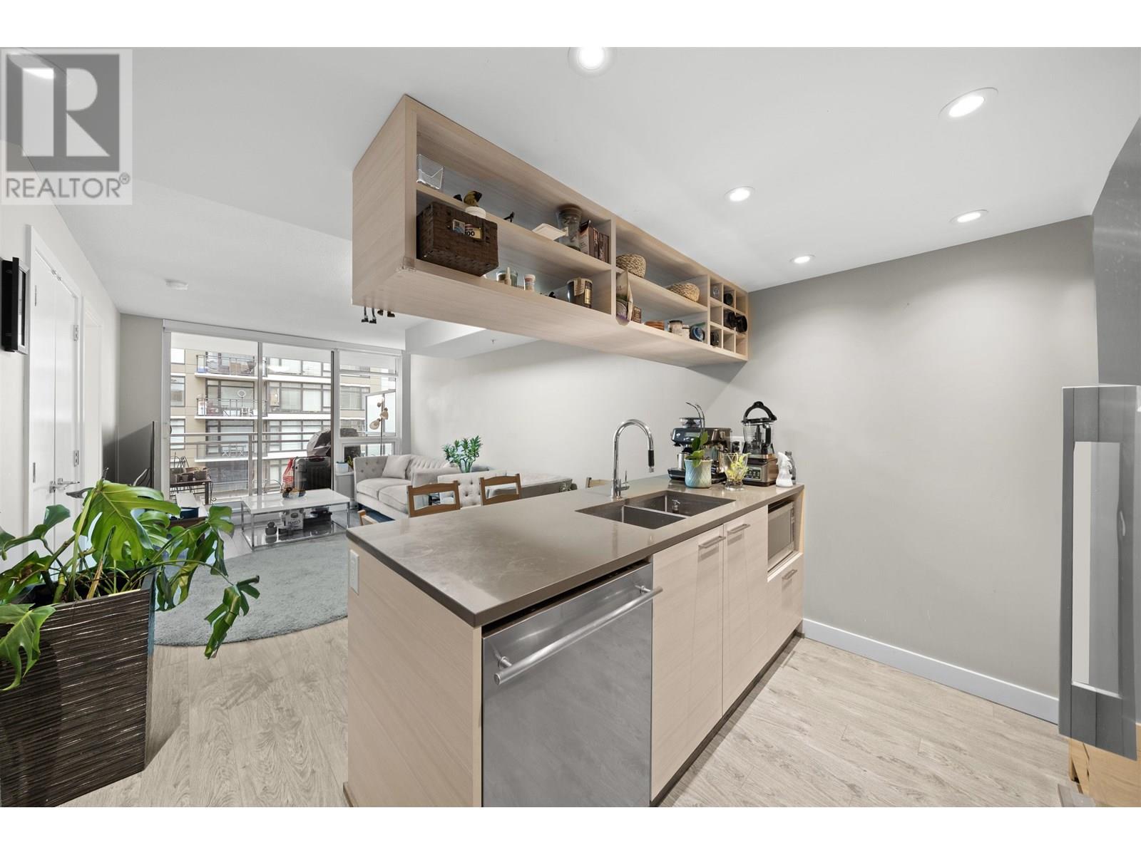 6188 No 3 Road Unit 813, Richmond, BC V6Y 0J3