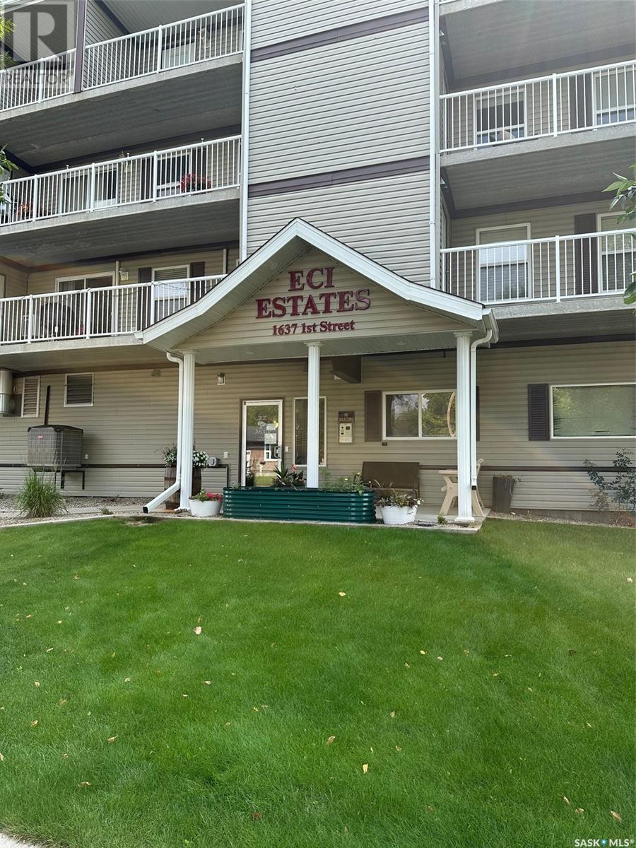 1637 1st Street Unit 305, Estevan, SK S4A 2X4
