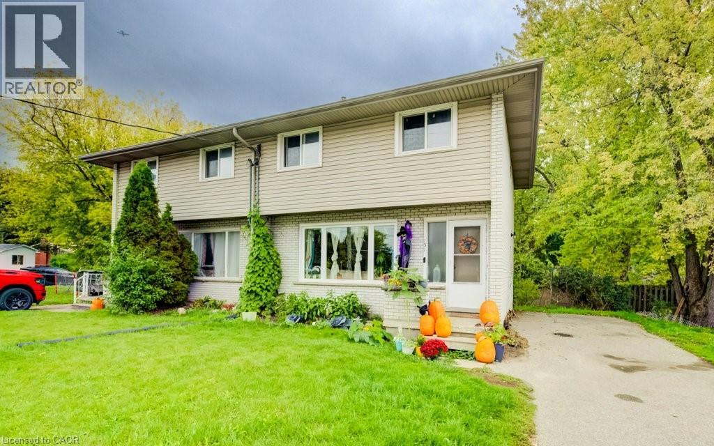 151 Franklin St N, Kitchener, ON N2A 1Y3