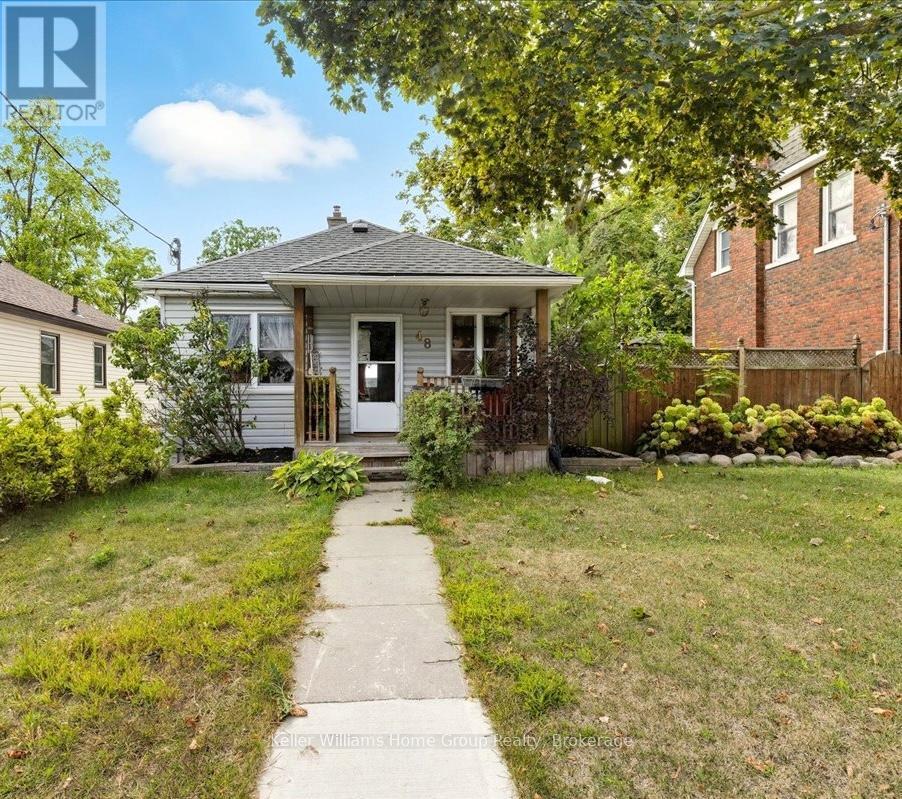48 Haddington St, Cambridge, ON N1R 3P9