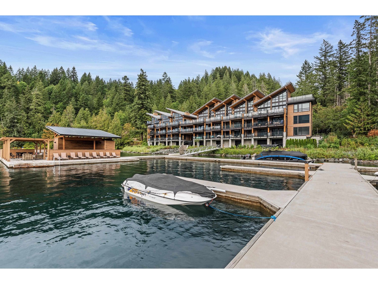 3175 Columbia Valley Roadcultus Lake North Unit 205, Cultus Lake, BC V2R 6C2