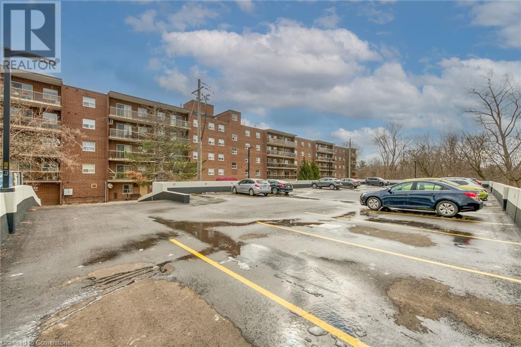 793 Colborne Street E Unit 512, Brantford, ON N3S 7J3