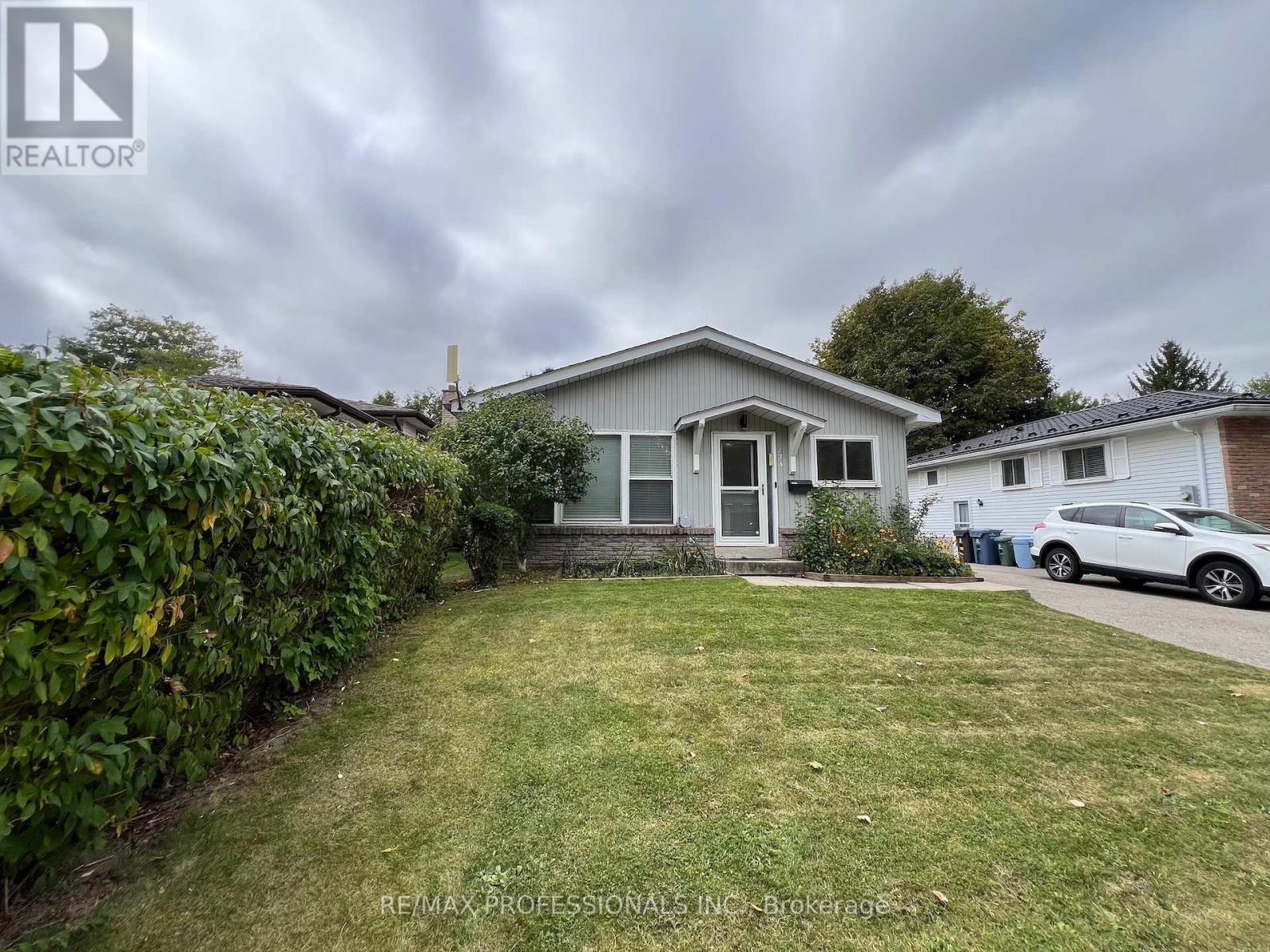 373 W Acres Dr, Guelph, ON N1H 7B3