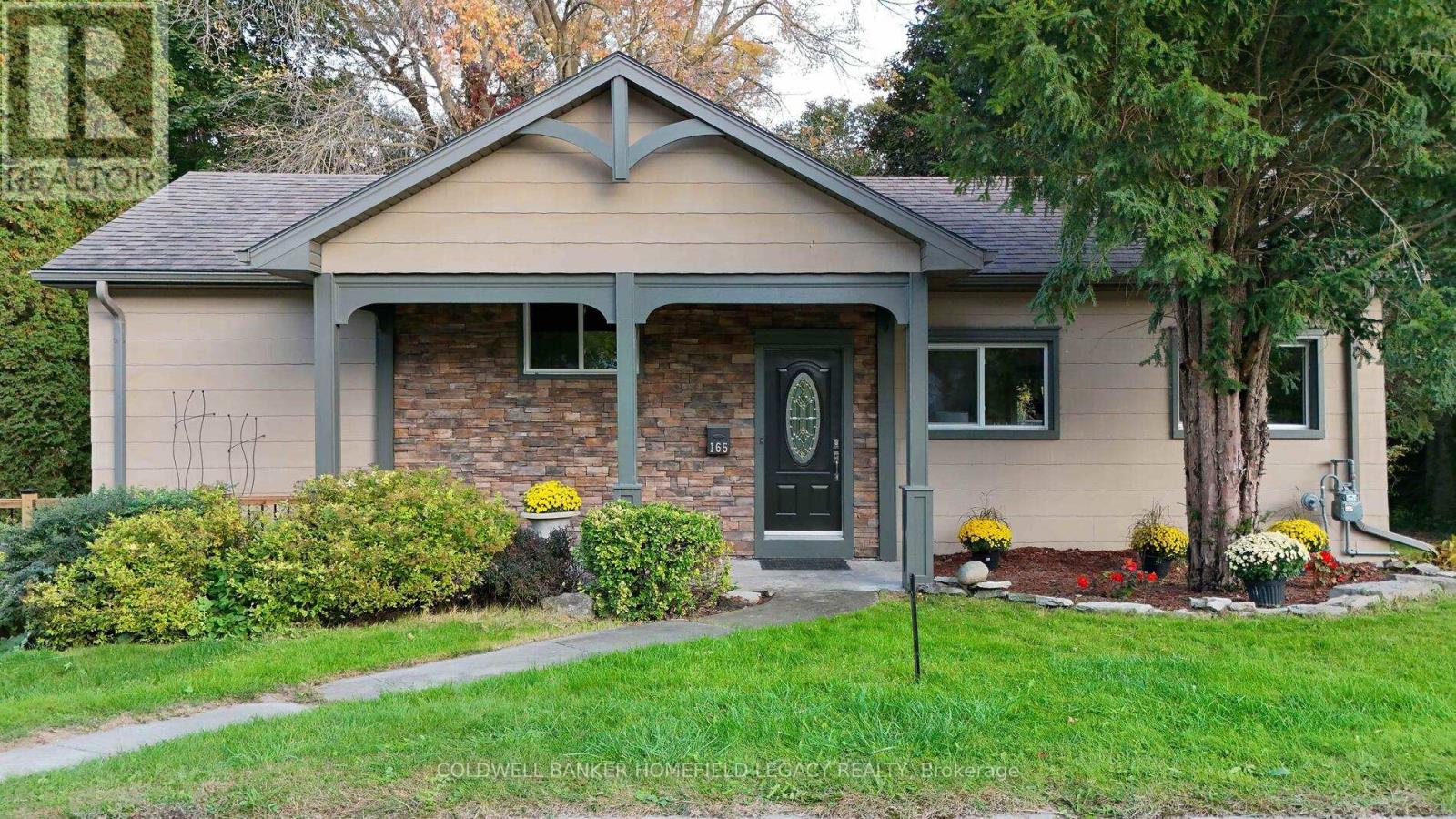 165 Thomas St, St. Marys, ON N4X 1B9
