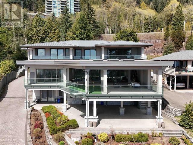 3185 Benbow Rd, West Vancouver, BC V7V 3E1