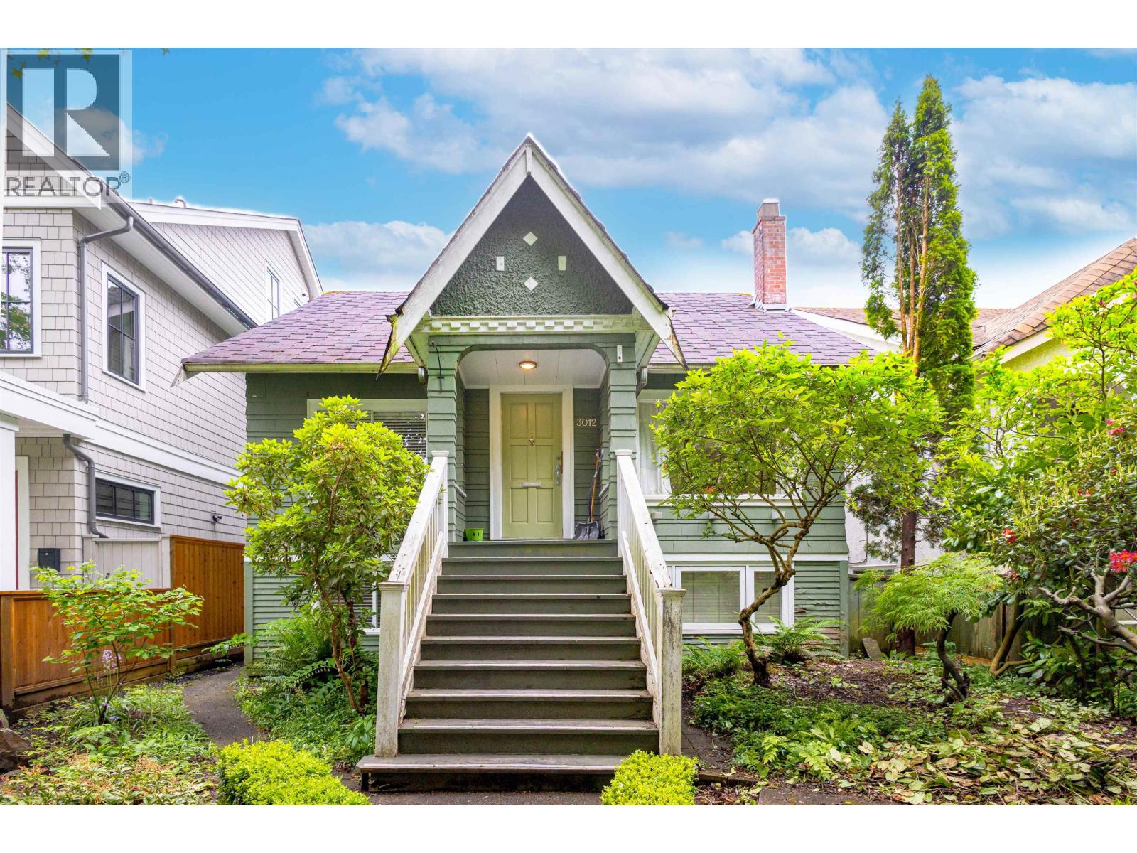 3012 W 14th Ave, Vancouver, BC V6K 2X8