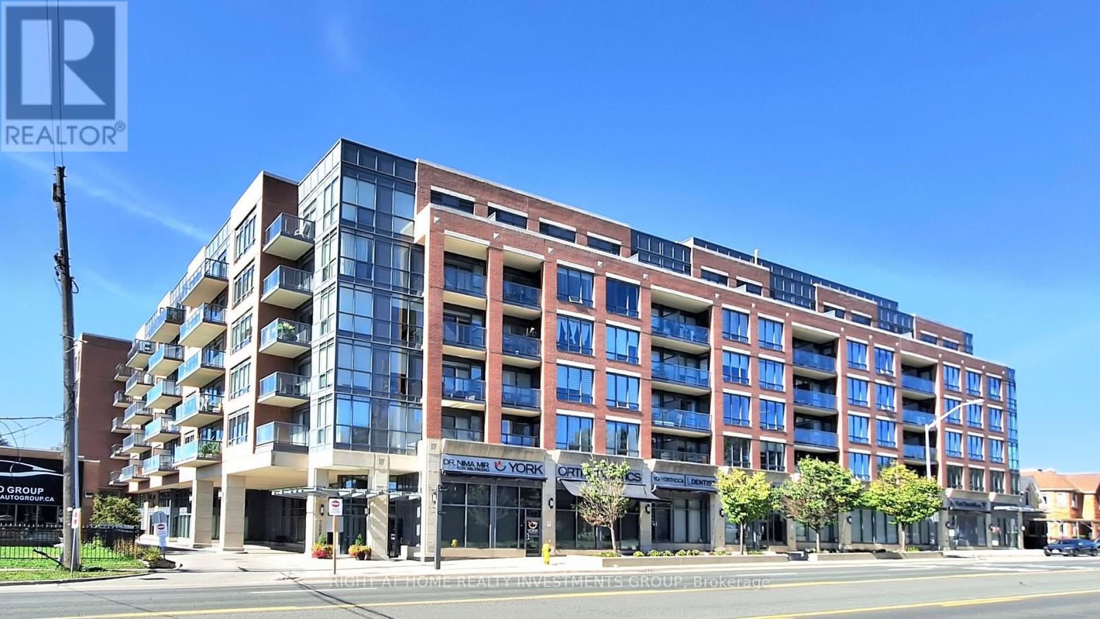 430 7608 Yonge St, Vaughan, ON L4J 1V9