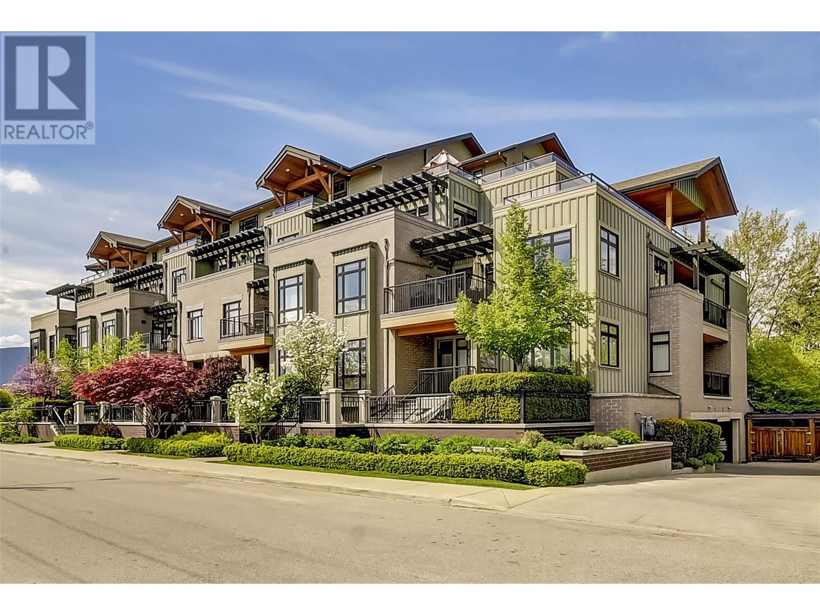 2901 Abbott Street Unit 302, Kelowna, BC V1Y 1G7