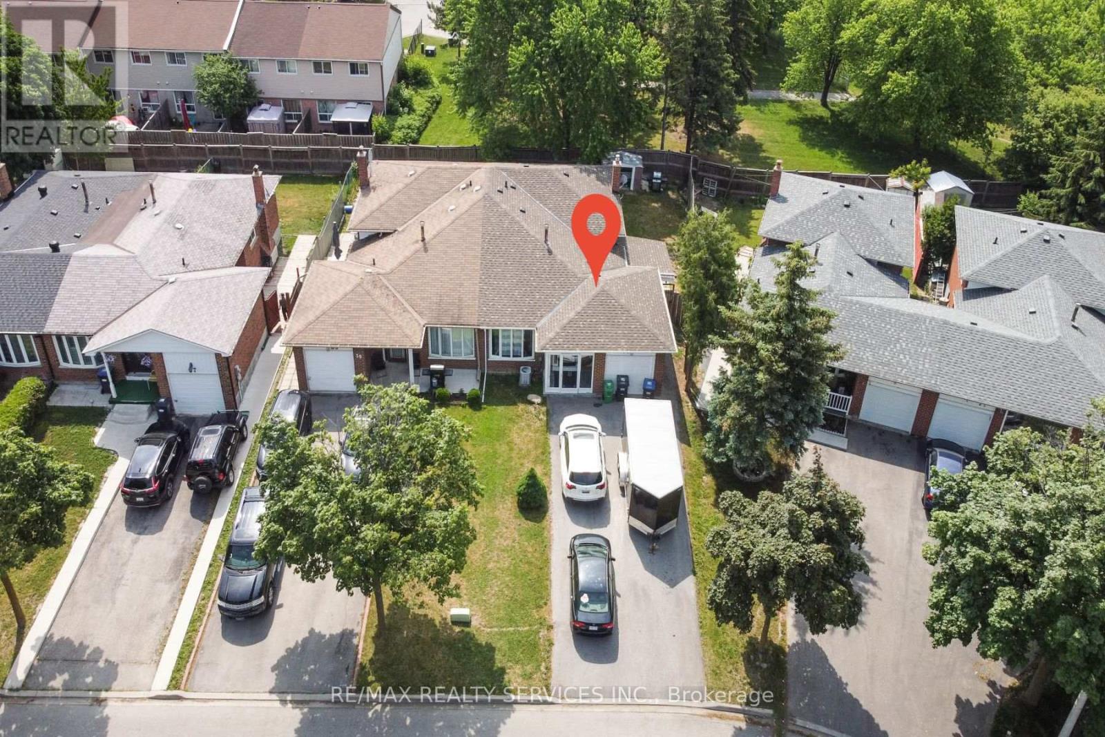 41 Manitou Cres N, Brampton, ON L6S 2Z6