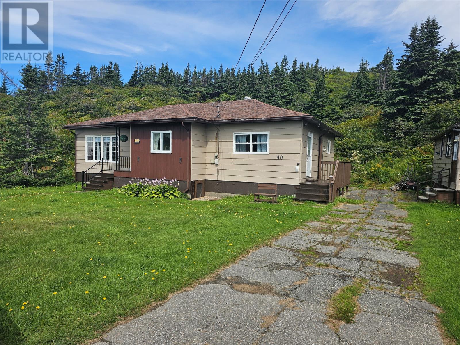 40 Regional St, Channel-Port aux Basques, NL A0M 1C0