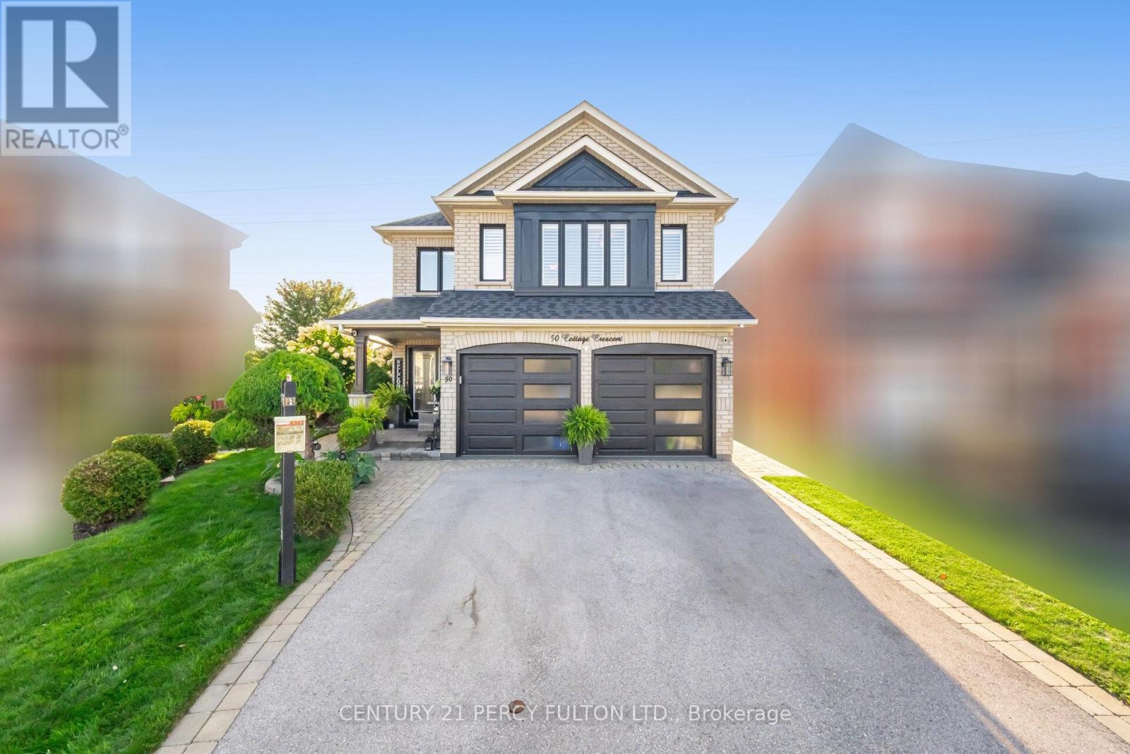 50 Cottage Cres, Whitby, ON L1R 0B2