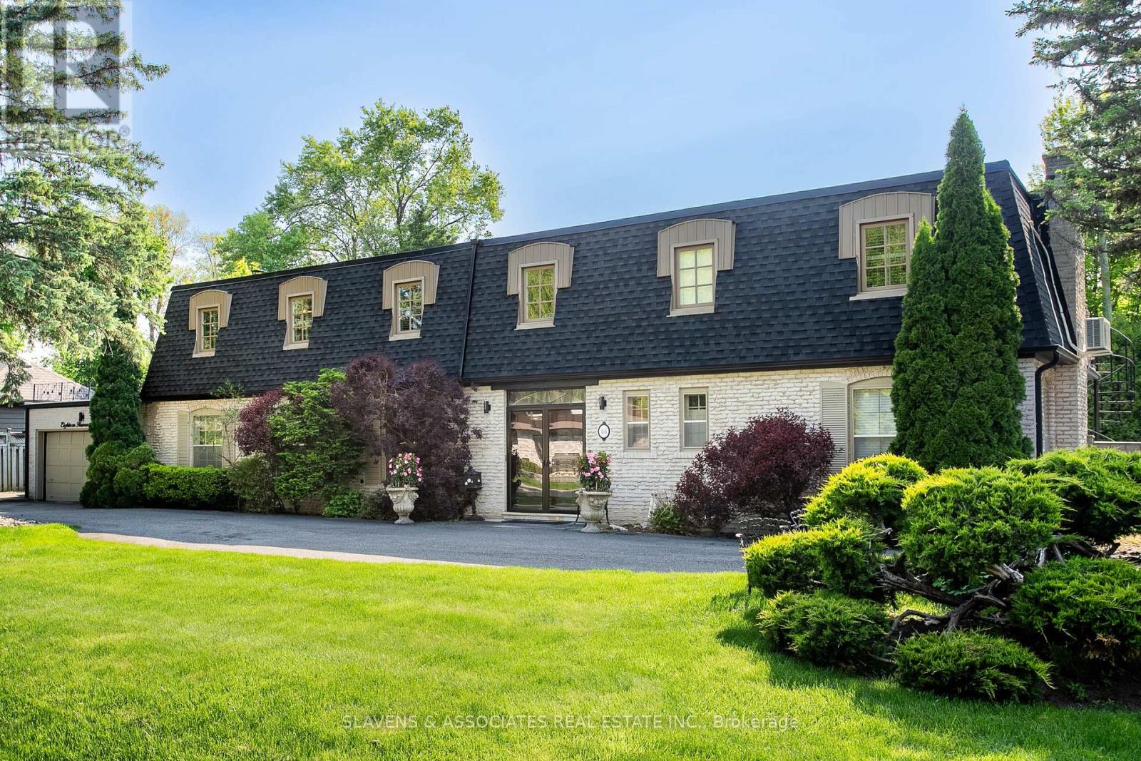 18 Hammok Cres, Markham Bayview Glen, ON L3T 2W9