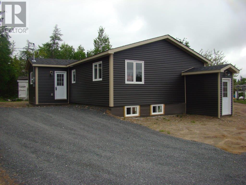 6 Hobbs Rd, Port Blandford, NL A0C 2G0