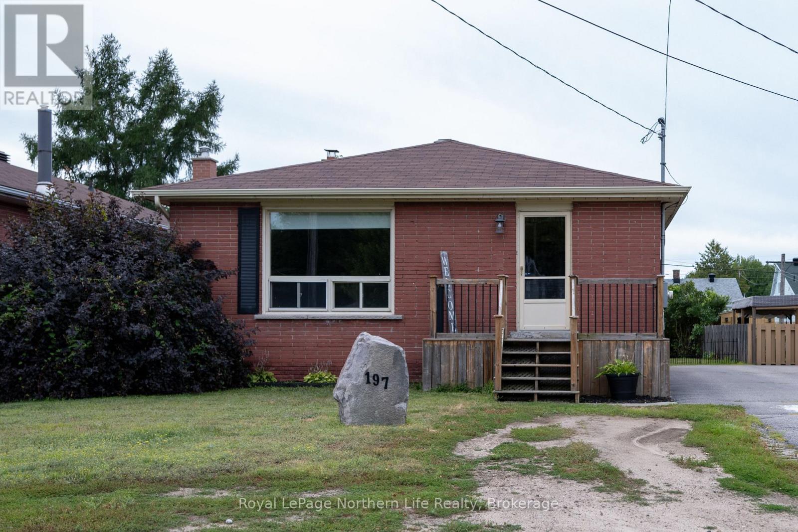 197 Gladstone Ave, North Bay, ON P1A 2M1