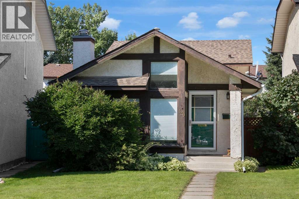 120 Woodfield Grn SW, Calgary, AB T2W 3T9
