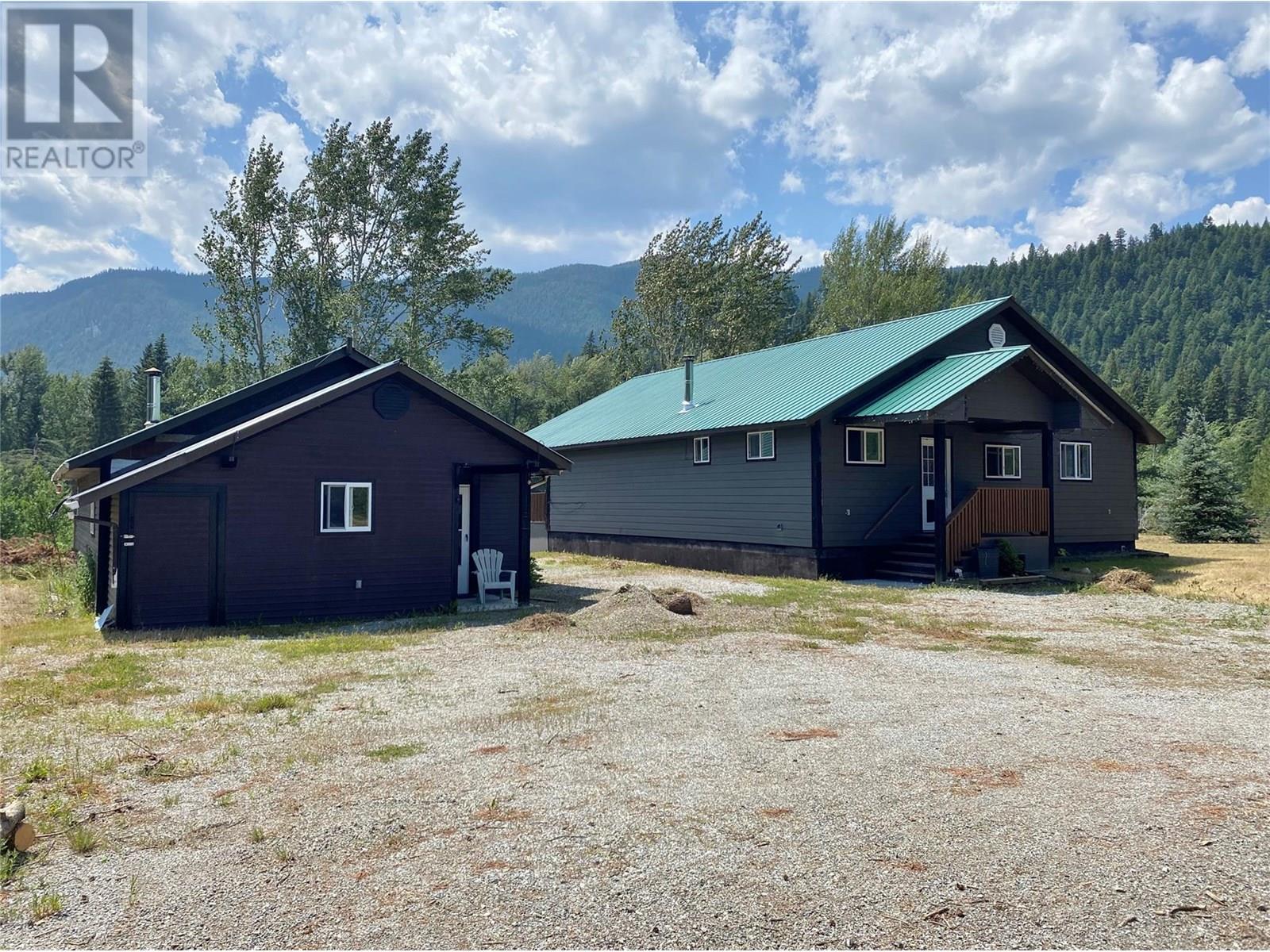 5325 Highway 33 Hwy, Beaverdell, BC V0H 1A0