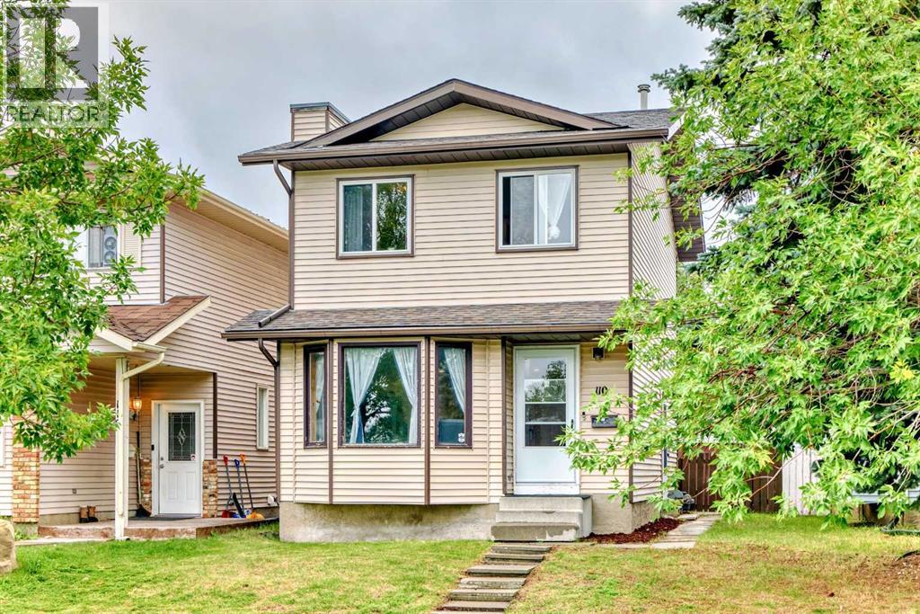110 Edgeburn Cres NW, Calgary, AB T3A 4K3