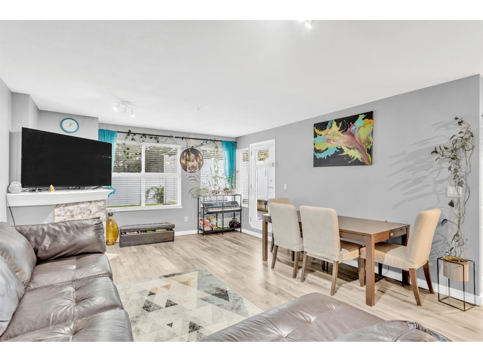 14885 100 Avenue Unit 112, Surrey, BC V3R 0W1