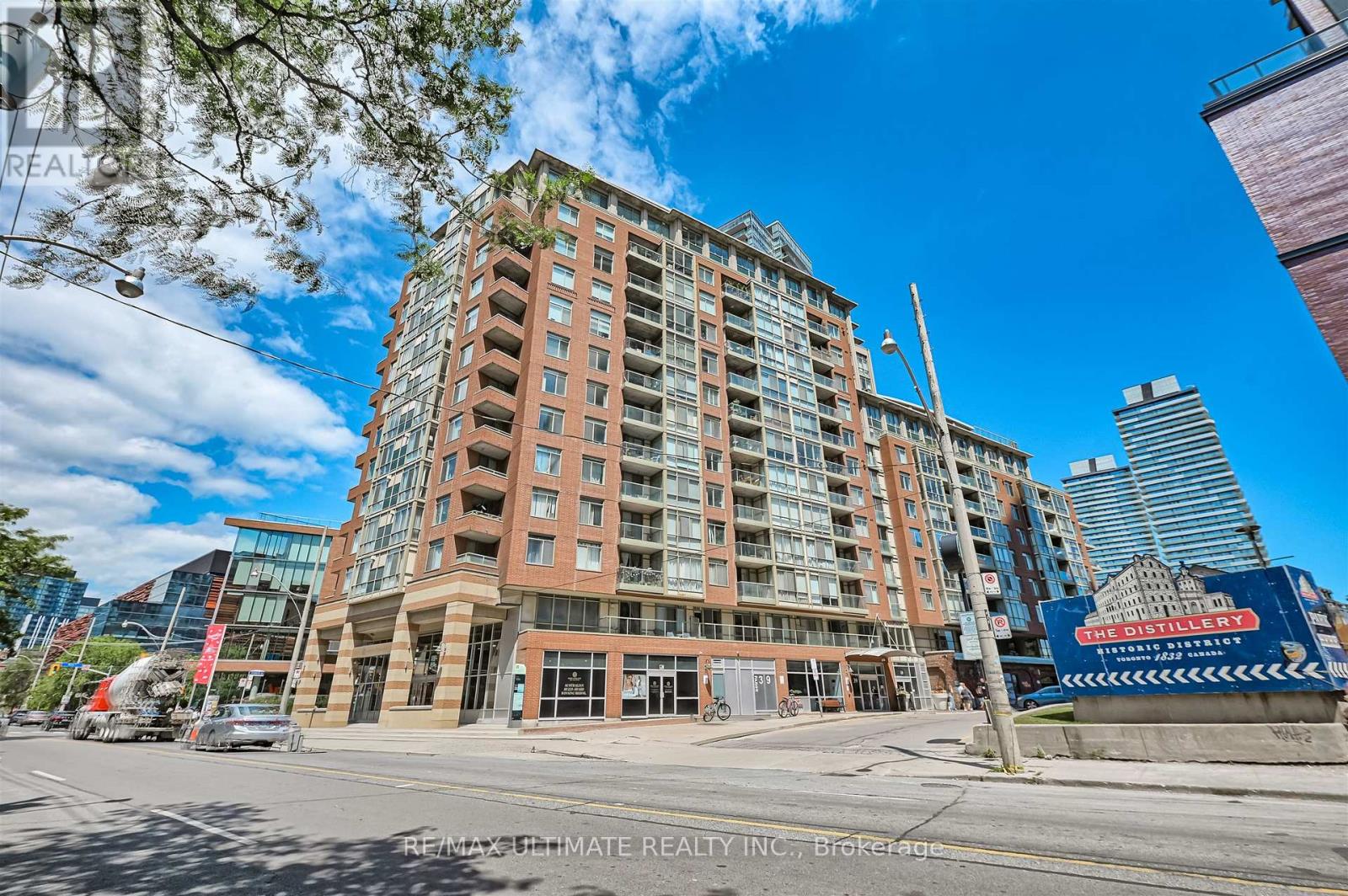 808 39 Parliament St, Toronto, ON M5A 4R2